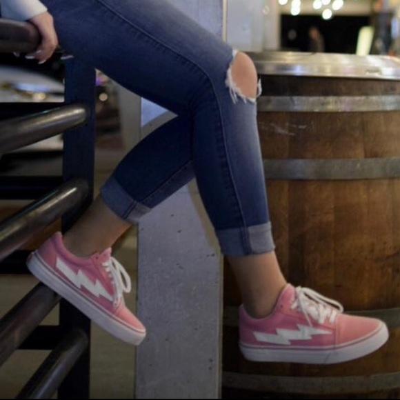 Revenge x Storms LA exclusive Bolt Pink - Picture 1 of 4